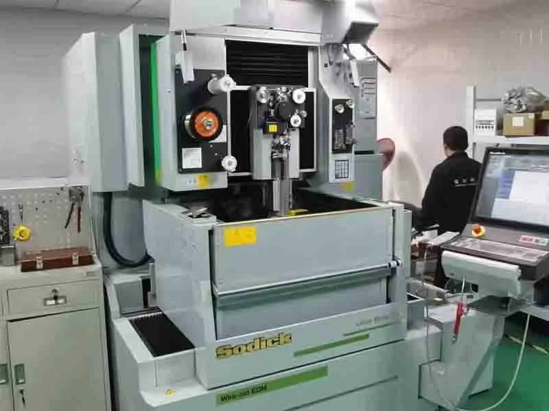 molybdenum electrodes glass melting workshop 2 molybdenum electrodes glass melting workshop 2